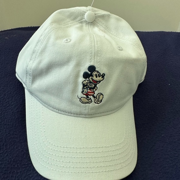Nike Other - Disney Mickey Mouse unisex Cap - White /NWT